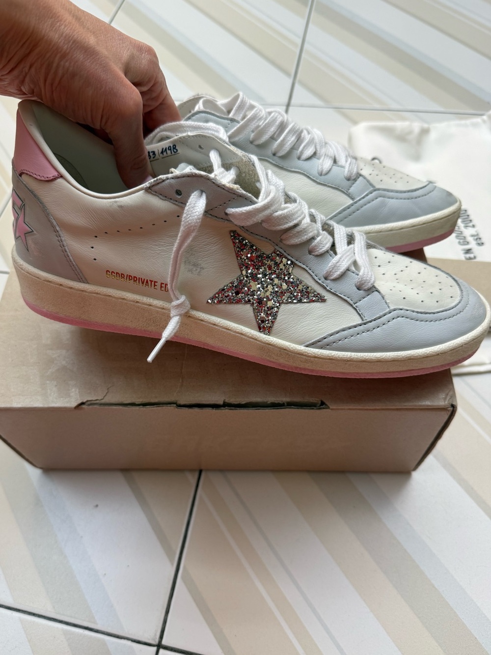 NWT Golden Goose ball star 40